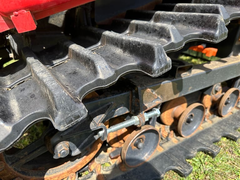 MITSUBISHI MRT-21DW Track Compact Tractor & New 5ft Flail Mower * WATCH VIDEO * 596 Hours * 21 HP