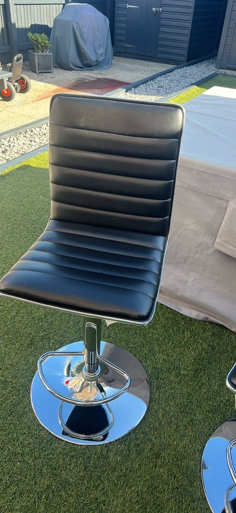 image for 2 barstools adjustable lots life left in them free