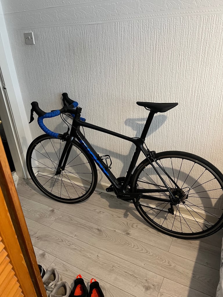 Giant TCR Advanced 2 2023 Medium 
