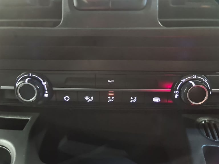 2024 Vauxhall Combo 1.5 TURBO D 2300 PRO P/V L2 H1 100 BHP LWB Panel Van Diesel Manual