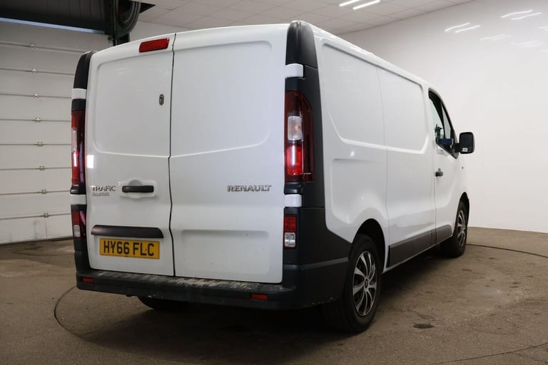 2016 Renault Trafic 1.6 dCi ENERGY 27 Business SWB Standard Roof Euro 5 (s/s) 5dr PANEL VAN Diese...