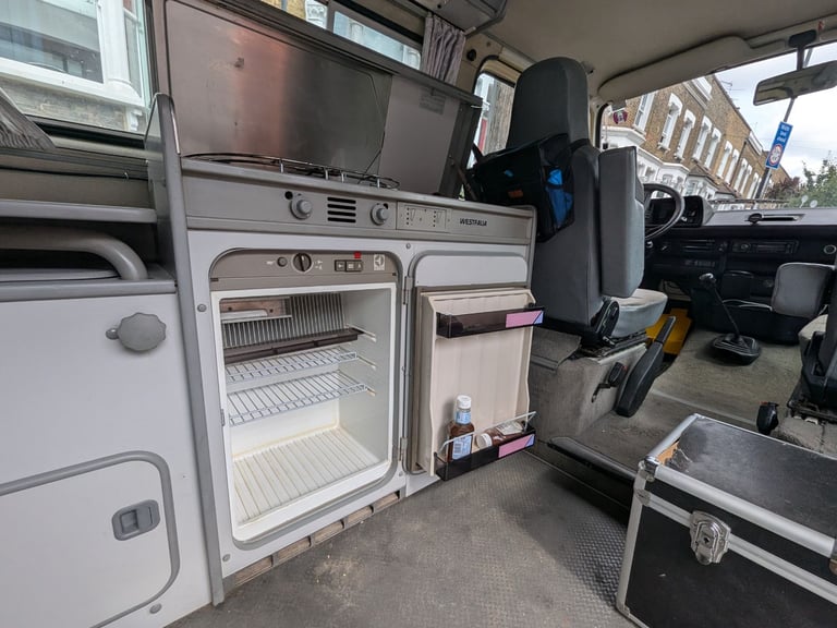 VW T25 Campervan – Great Condition!
