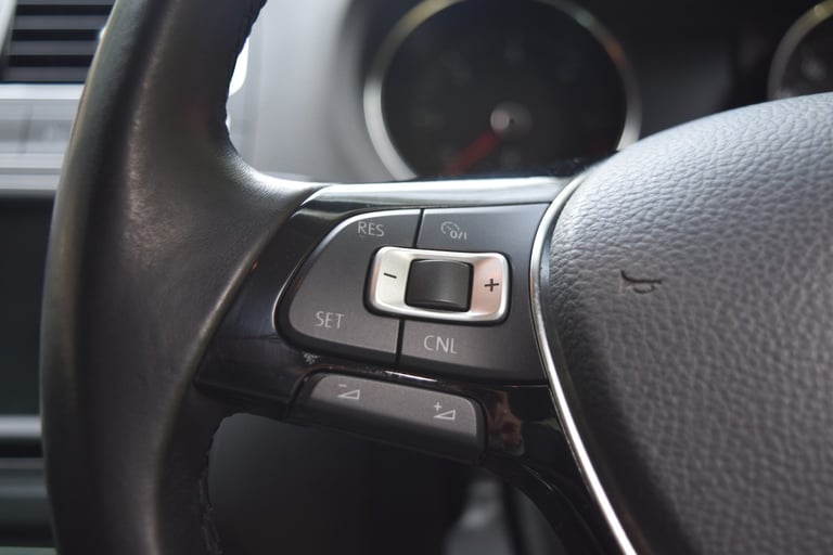 VOLKSWAGEN POLO 1.4 TDI BlueMotion Tech Match Red Manual Diesel 2016