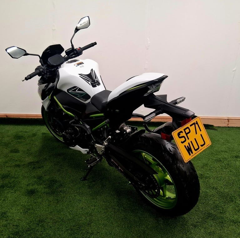 2021 Kawasaki Z ZR900FMFNN (21MY)  Petrol Manual
