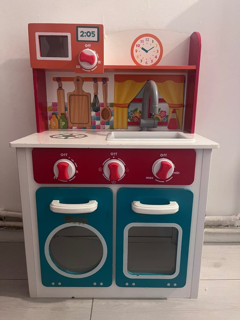 Wooden toy kitchen 