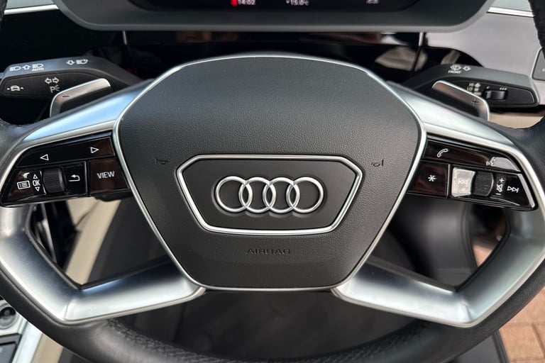 2022 Audi e-tron Sportback Technik 50 quattro 230,00 kW SUV ELECTRIC Automatic