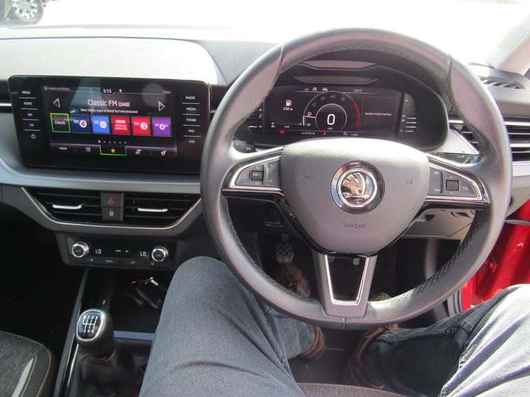 2021 Skoda Scala 1.6 TDI SE L 5dr - Glass Pan Roof / Sat Nav / 18'' Alloys and more! Hatchback Di...