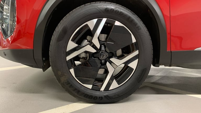 2024 Peugeot 2008 1.2 PureTech Allure SUV 5dr Petrol EAT Euro 6 (s/s) (130 ps) SUV Petrol Automatic