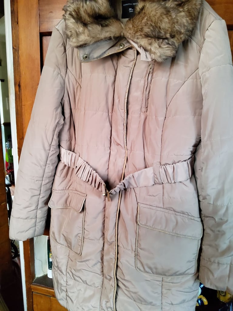  Coat Size 20 Detachable Faux Fur Collar 'Dorothy Perkins '