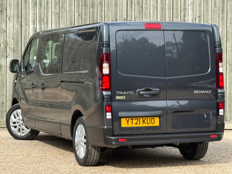 2021 Renault Trafic 2.0 dCi ENERGY 30 Sport Nav Crew Van LWB Euro 6 (s/s) 6dr WINDOW VAN Diesel M...