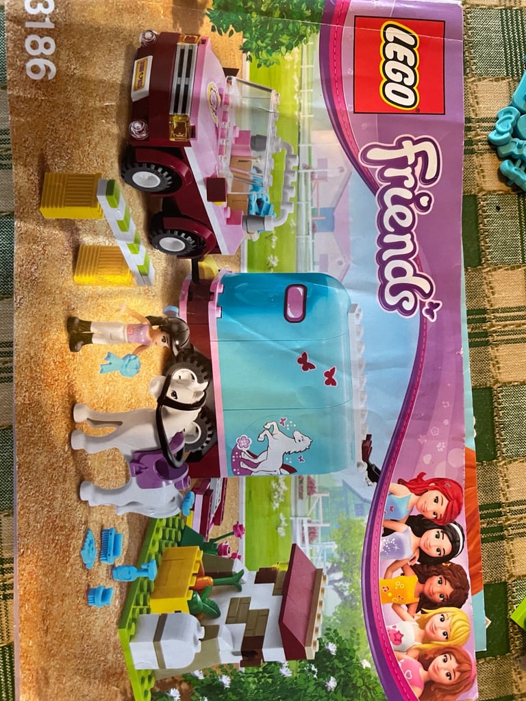 Lego Emma’s horse trailer