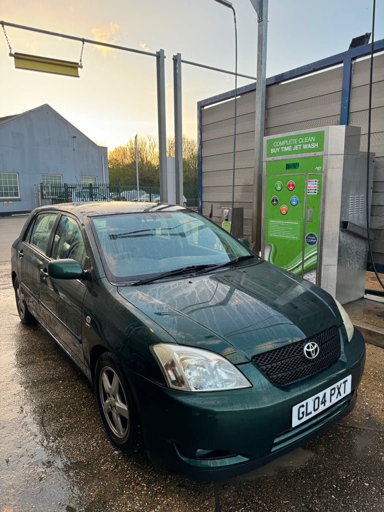 Toyota COROLLA 2004 1.6 VVT-i, , 5 door, 123k miles. ULEZ Compliant. New MOT & service - £1200