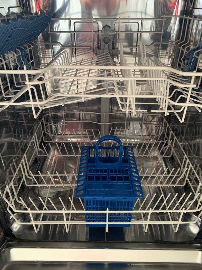 Indesit Dishwasher Silver