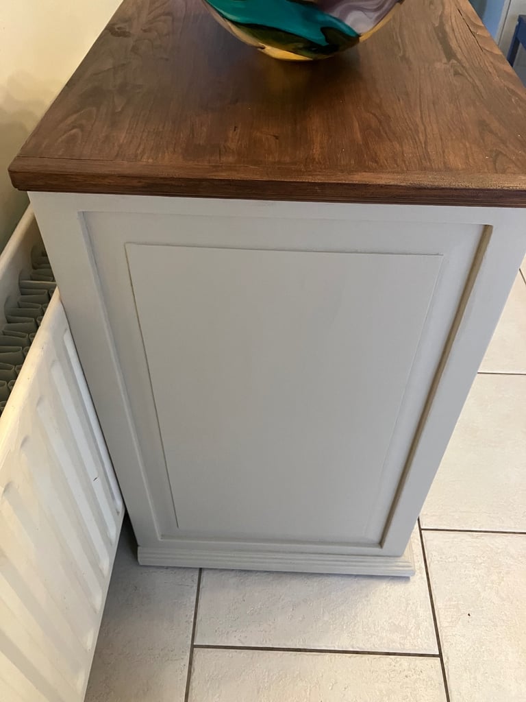 Tv storage unit