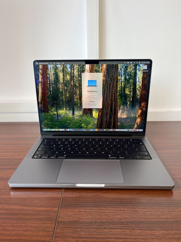 Apple MacBook Pro M3 14'' 16GB Ram 1TB SSD Adobe 2024 Logic Pro 11 Ableton
