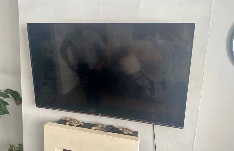 * FREE DELIVERY BEAUTIFUL 4K UHD 50 Inch HISENSE LED SMART TV WIFI FREEVIEW FREEPLAY TELEVISION 