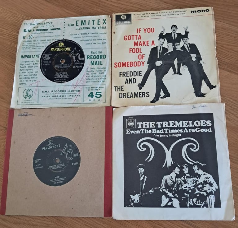 image for 60 x 7&quot; Records - Mostly 1960s, including The Beatles