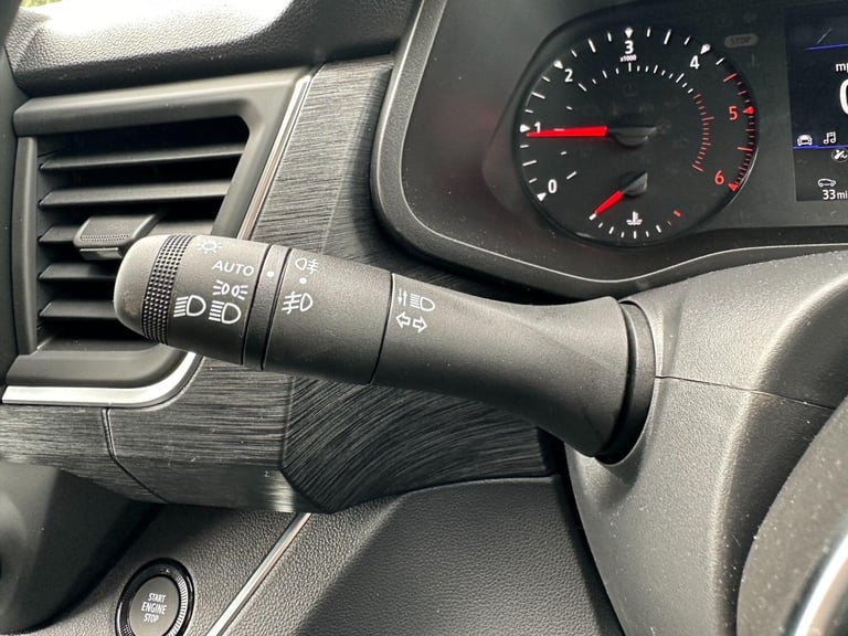 2024 Renault Trafic 2.0 dCi Blue 30 Extra Sport Crew Van EDC LWB Euro 6 (s/s) 6dr WINDOW VAN Dies...