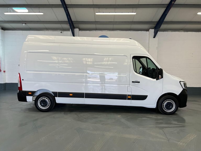 2022 Renault Master LH35dCi 135 Business High Roof Van PANEL VAN DIESEL Manual