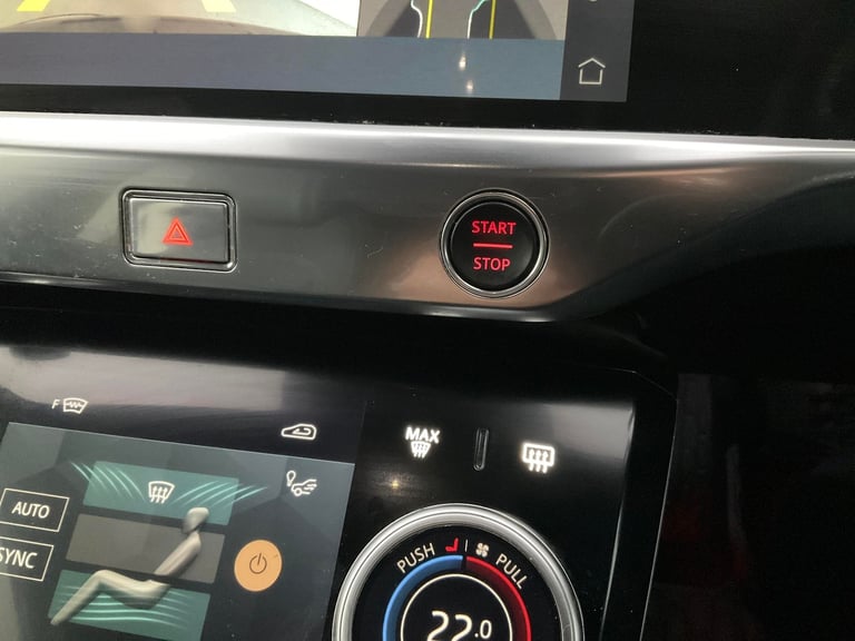 2024 Jaguar I-Pace 400 90kWh R-Dynamic SE Black SUV 5dr Electric Auto 4WD (400 ps) - CARPLAY - Su...