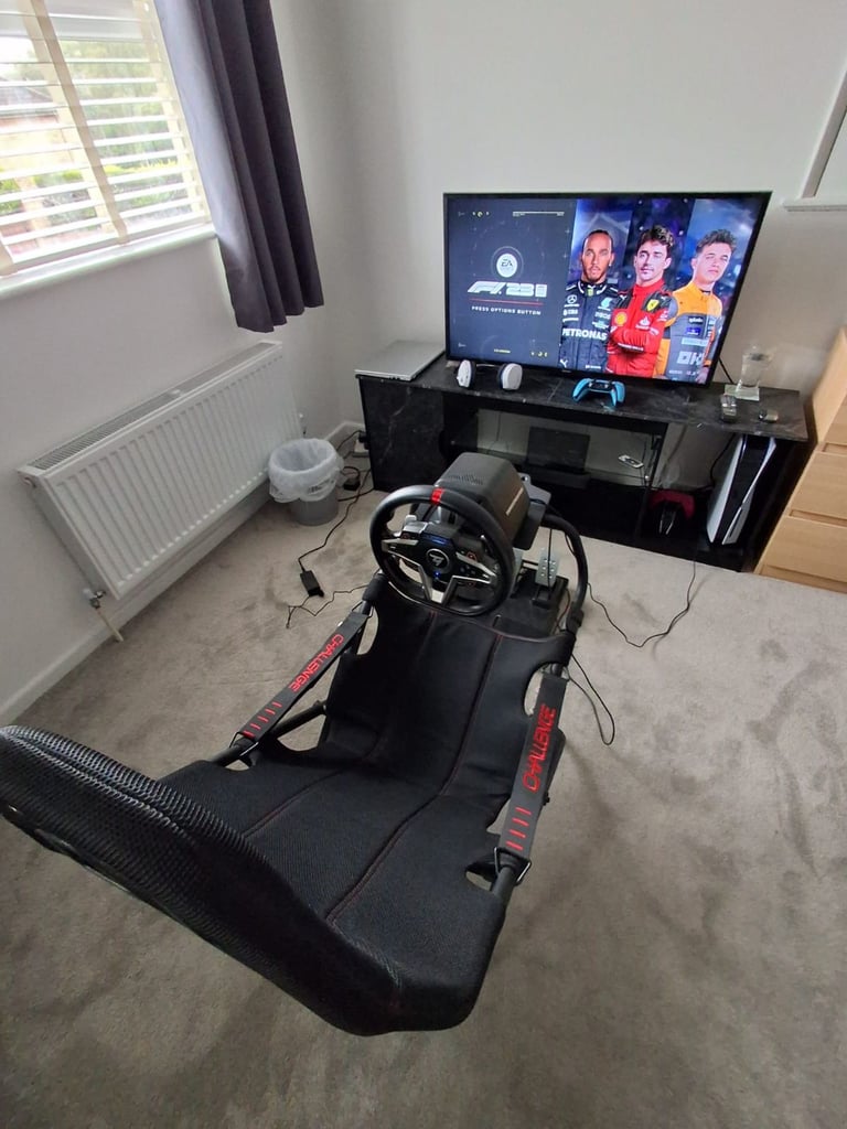 image for Thrustmaster T248 Wheel and Playseat challenge 