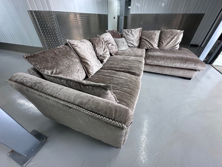 Right hand corner crushed velvet sofa
