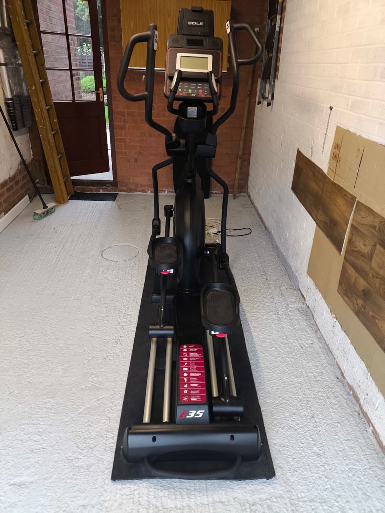 Sole e 35 elliptical cross trainer