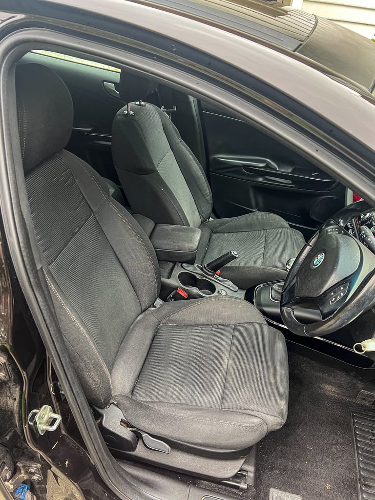 Alfa Romeo, GIULIETTA, Hatchback, 2011, Manual, 1598 (cc), 5 doors