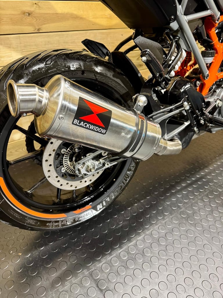 KTM 125 Duke / 2021 model / only 7.5k miles 