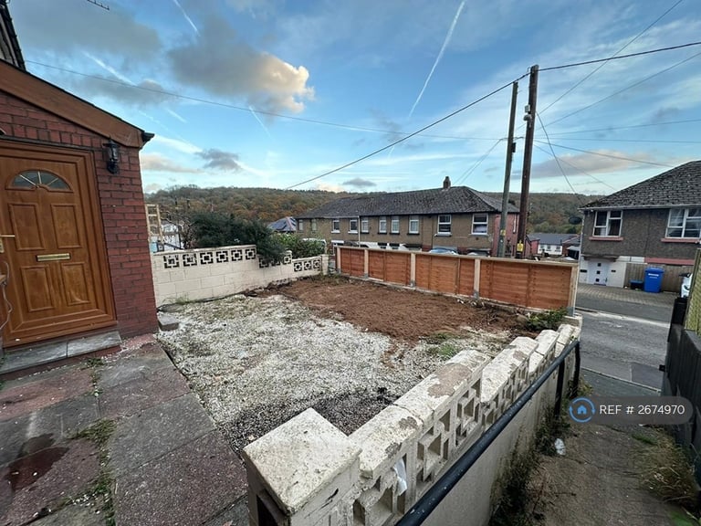 3 bedroom house in Hillrise, Abersychan, Pontypool, NP4 (3 bed) (#2674970)