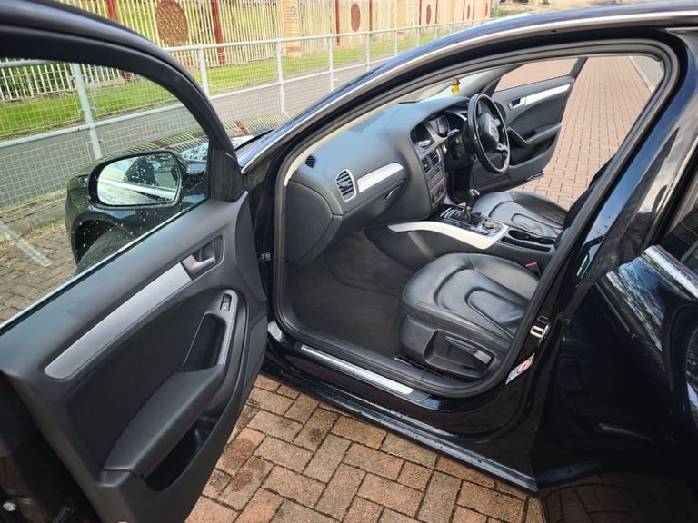 Audi, A4, Saloon, 2010, Manual, 1968 (cc), 4 doors