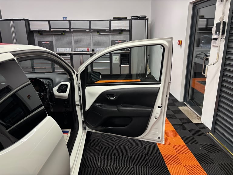 2017 Toyota AYGO 1.0 VVT-i X-Press 5dr x-shift HATCHBACK Petrol Manual