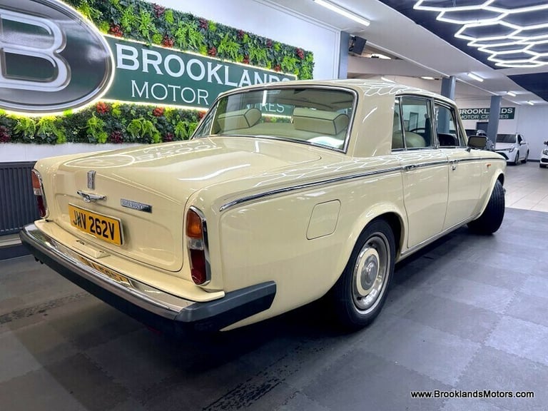 Rolls-Royce Silver Shadow Silver Shadow 6.8 II 4dr [RARE EXAMPLE]