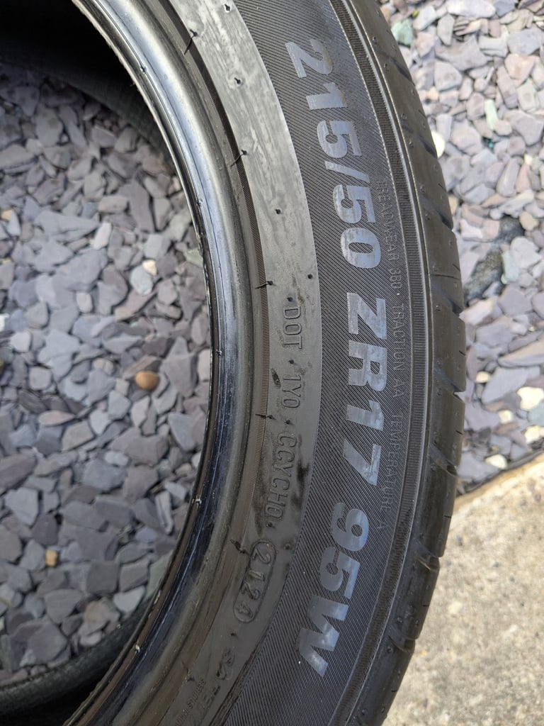 4 X 215/50 ZR17 95W XL Kumho Ecsta HS52 TYRES *A* WET (used but nearly new): £150 (RRP £320 Approx)