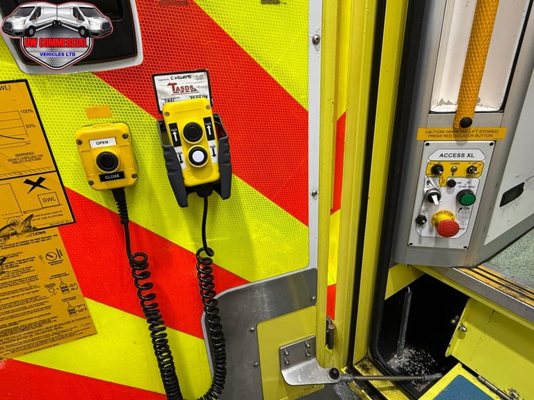 2015 Mercedes-Benz Sprinter 519 CDI MWB Automatic Ex-NHS Ambulance Service + VAT NA DIESEL Automatic