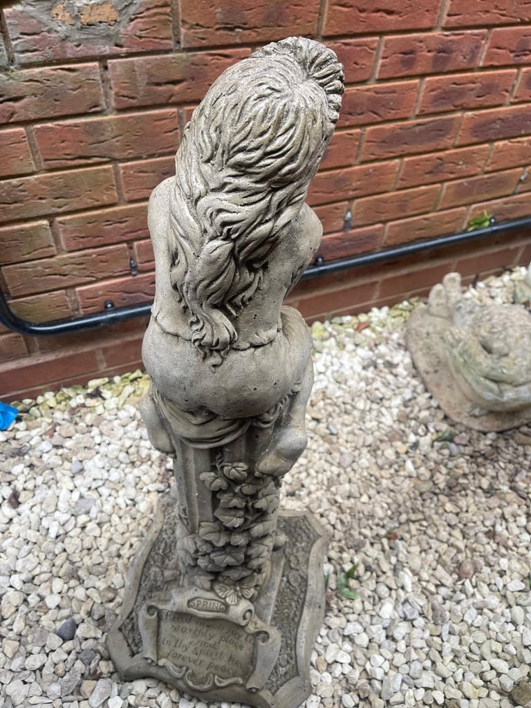 Jenny girl on pedestal 