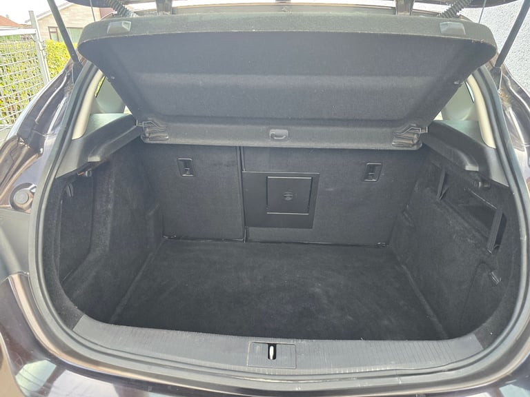 Vauxhall, ASTRA, Hatchback, 2014, Other, 1956 (cc), 5 doors