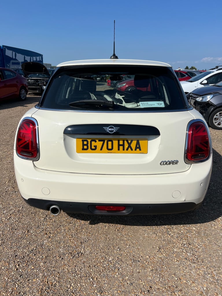 2020 MINI COOPER CLASSIC WHITE EURO 6 SALVAGE DAMAGED REPAIR PETROL CAT S ULEZ