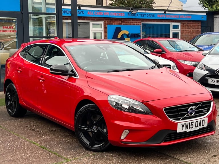 2015 Volvo V40 2.0 D4 R-Design Nav Hatchback 5dr Diesel Manual Euro 6 (s/s) (190 ps) HATCHBACK Di...