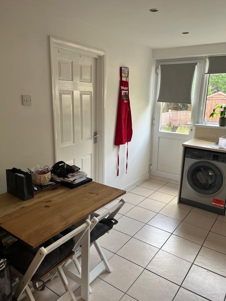 NEW STUDIO FLAT WITH GARDEN FOR RENT IN E17 LOCATED 5 MINS WALK TO STATION