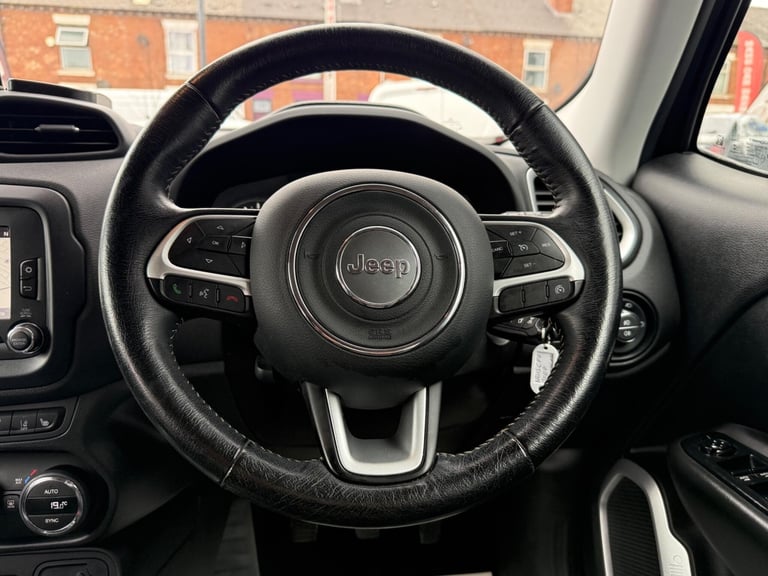 2015 Jeep Renegade 1.6 MultiJetII Limited SUV 5dr Diesel Manual Euro 5 (s/s) (120 ps) ESTATE Dies...