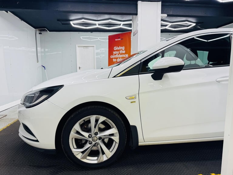 2018 Vauxhall Astra 1.6 CDTi BlueInjection SRi Euro 6 (s/s) 5dr HATCHBACK Diesel Manual
