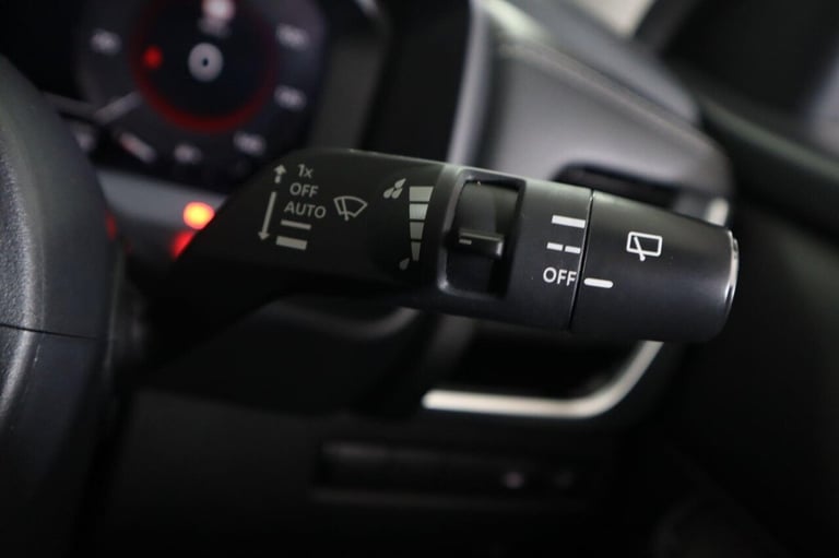 2023 Nissan Qashqai 1.5 h e-POWER Kuro Edition Auto Euro 6 (s/s) 5dr HATCHBACK PETROL/ELECTRIC Au...