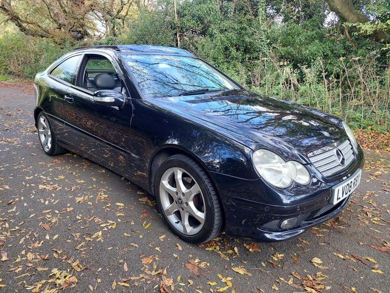 Mercedes C200 CDi AUTO, Diesel , 08, Panroof! Low miles!