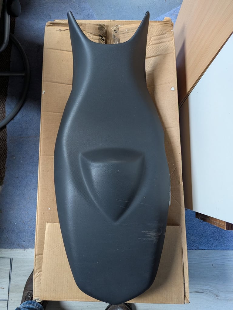 image for BMW F800 ST seat. 