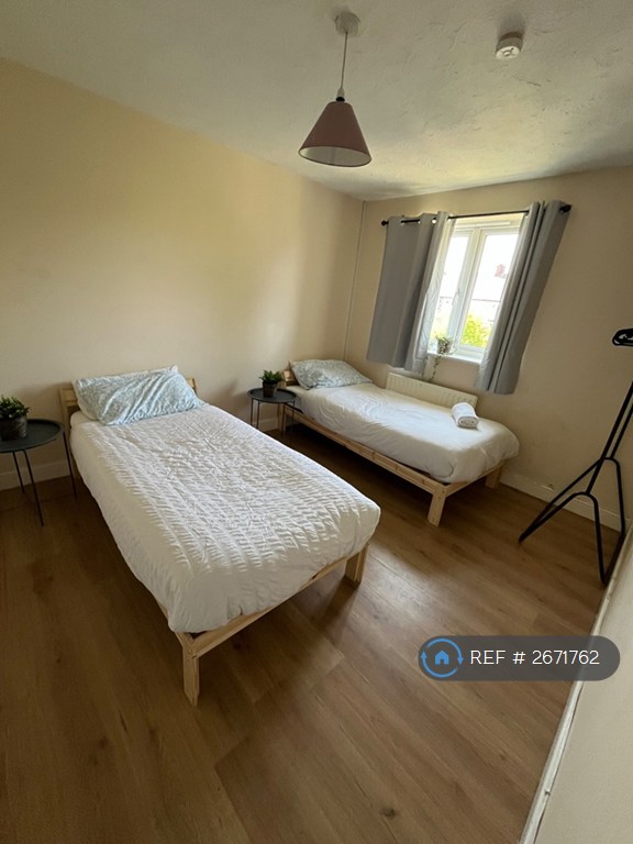 4 bedroom house in Primrose Close, Luton, LU3 (4 bed) (#2671762)