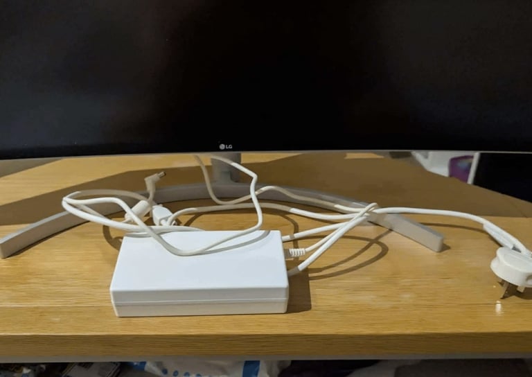 LG 38-inch UltraWide curved monitor (3840x1600)