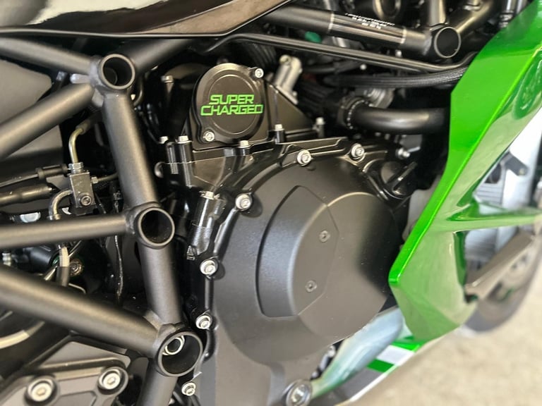 Stunning One Owner 2023/23 Kawasaki Ninja H2 SX Motorcycle 