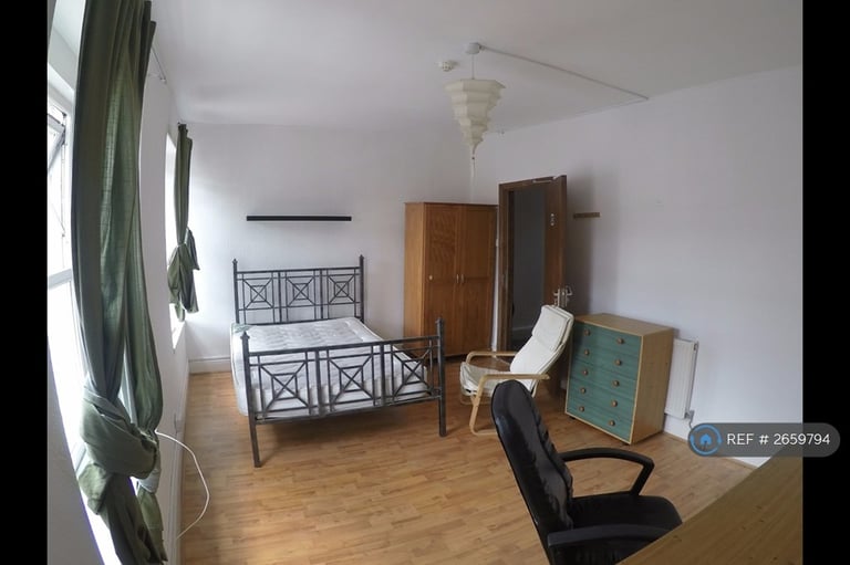 6 bedroom house in King Edward Road, Swansea, SA1 (6 bed) (#2659794)