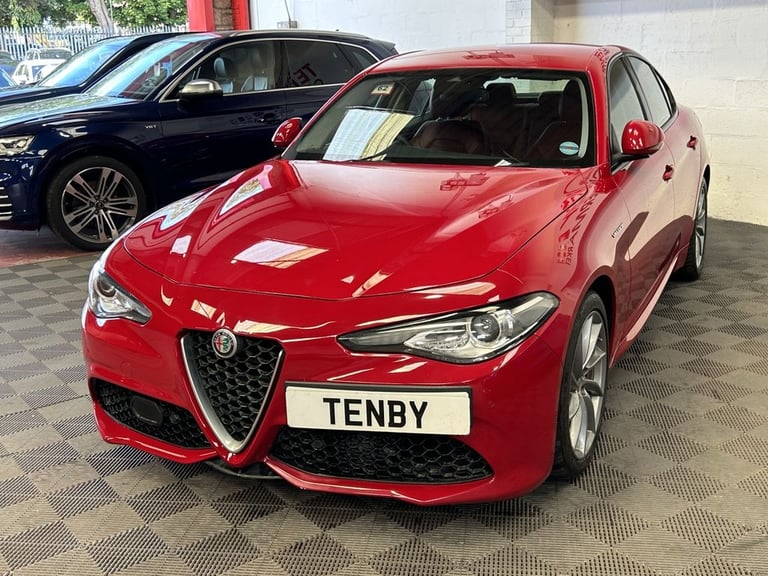 2018 Alfa Romeo Giulia 2.0T Veloce Saloon 4dr Petrol Auto Euro 6 (s/s) (280 ps) Saloon Petrol Aut...